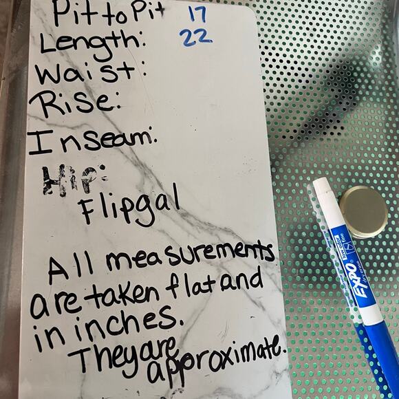 Chico's womens size 1 Medium/8 neon green adjustable tank top - Picture 5 of 5